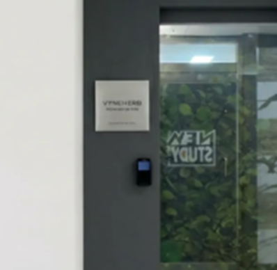 공식파트너 인증 플레이트